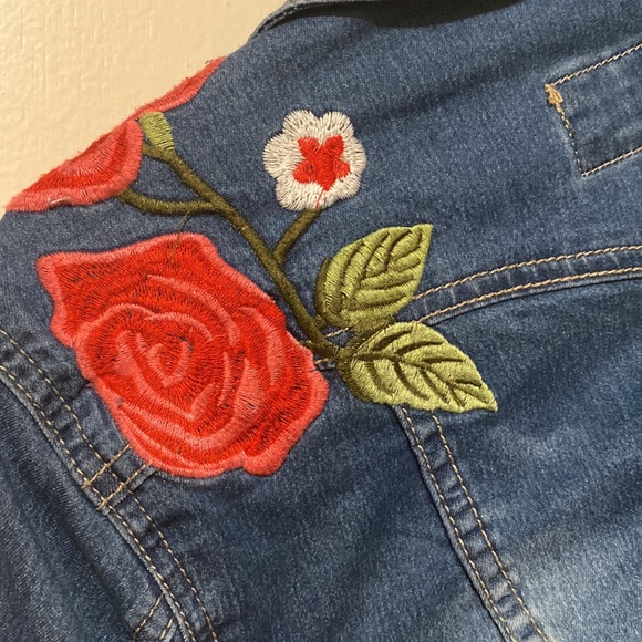 Jean jacket - Picture 4 of 4